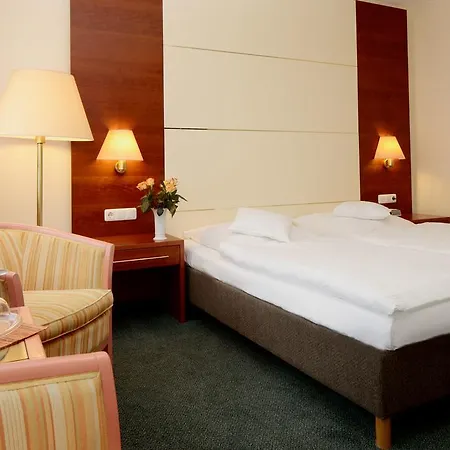 Otel Ringhotel Faehrhaus 4*